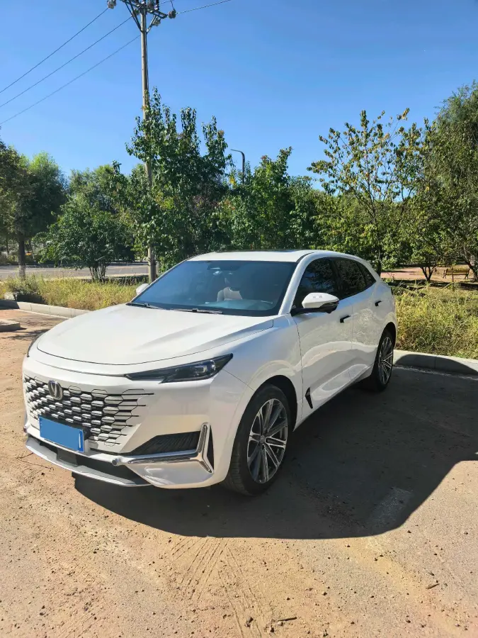 2021 ChangAn UNI-K 2.0T 233HP L4 8AT
