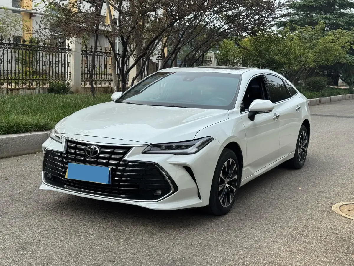 2022 Toyota Avalon 2.5L 209HP L4 8AT