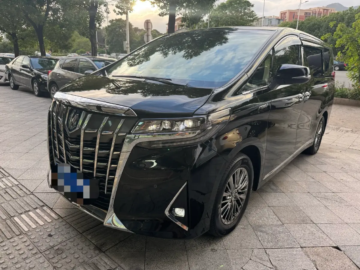 2021 Toyota Alphard 2.5L 117HP L4 E-CVT Hybrid