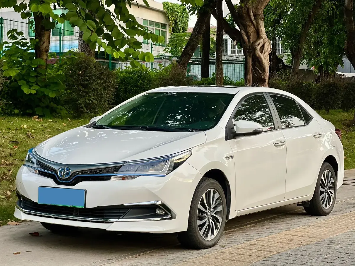 2020 Toyota Corolla Hybird E+ 1.8L 99HP L4 E-CVT PHEV 10.5KWH