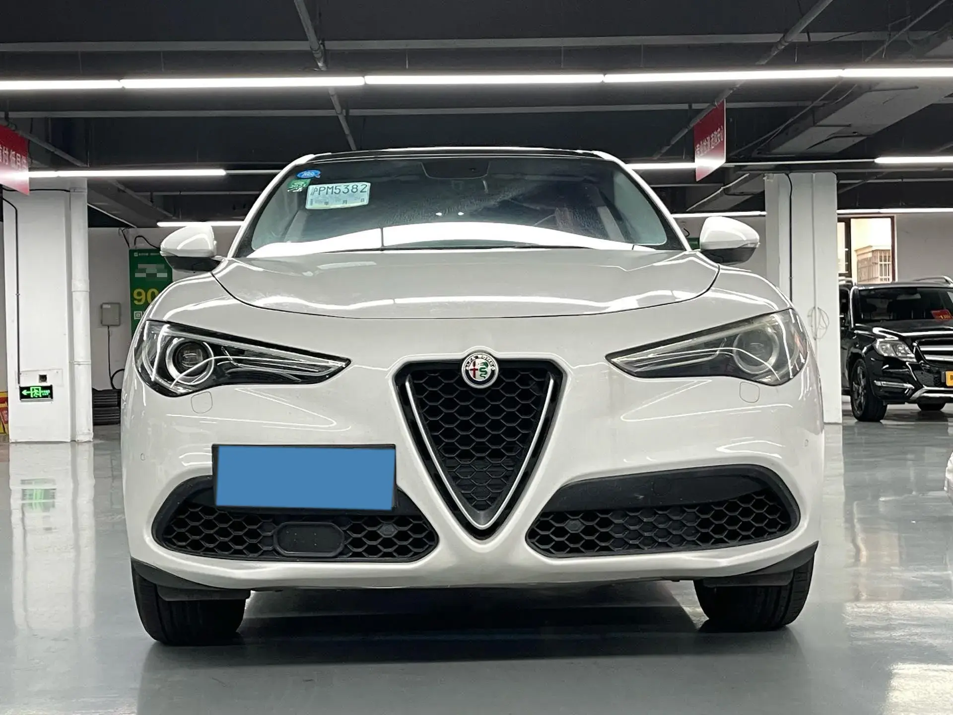 2017 ALFA ROMEO thumbnail 4