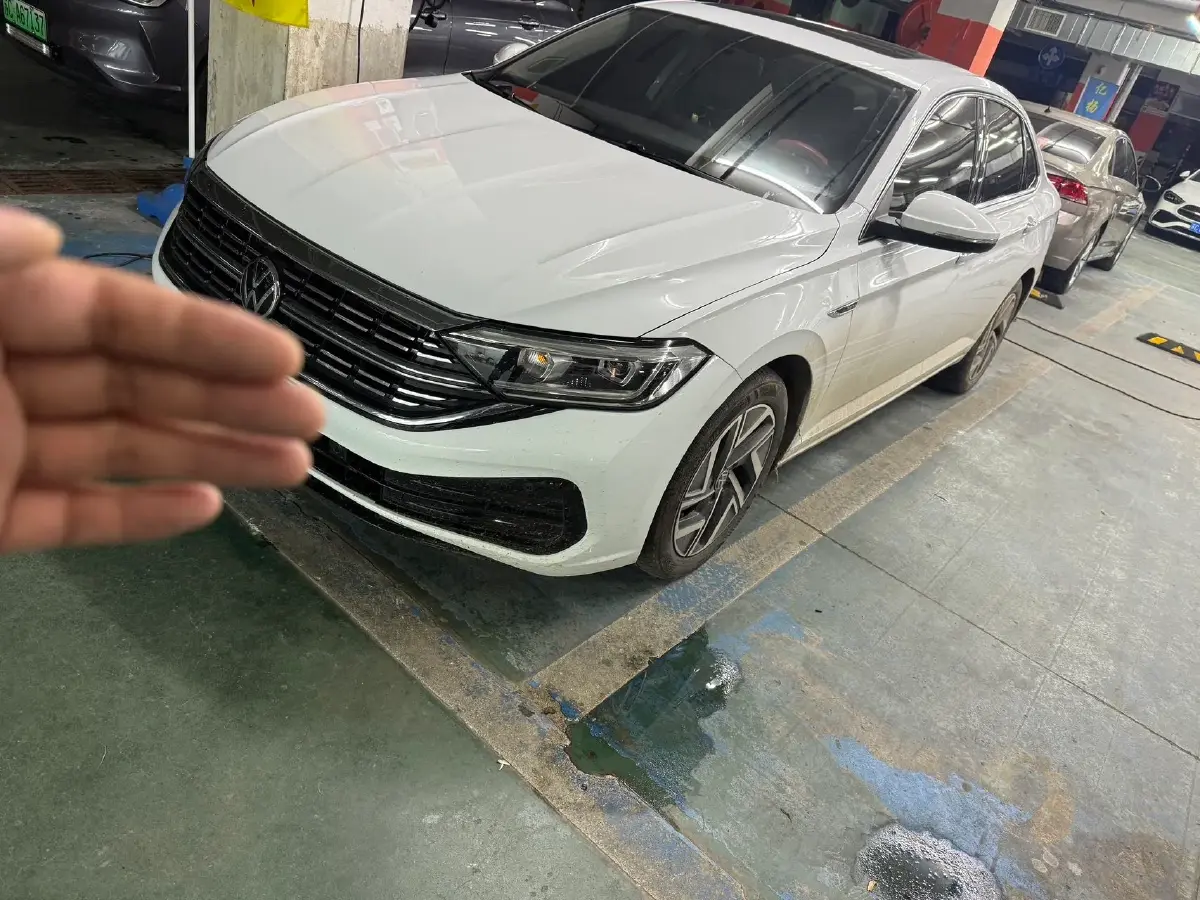 2023 Volkswagen Sagitar 1.4T 150HP L4 7DCT