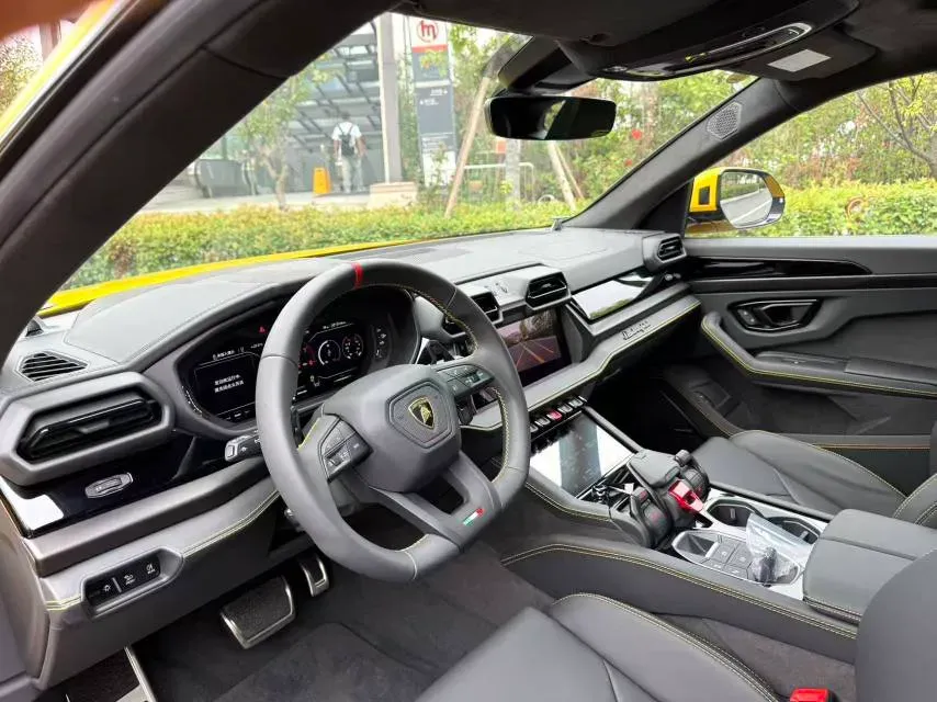 2025 Lamborghini Urus SE 4.0T 620HP V8 8AT PHEV,autocango,china used car exporter,china ev exporter,chinese used car exporter,chinese used ev exporter