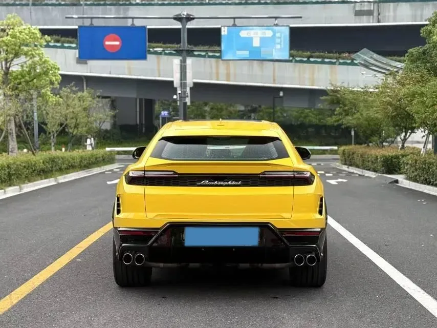 2025 Lamborghini Urus SE 4.0T 620HP V8 8AT PHEV,autocango,china used car exporter,china ev exporter,chinese used car exporter,chinese used ev exporter
