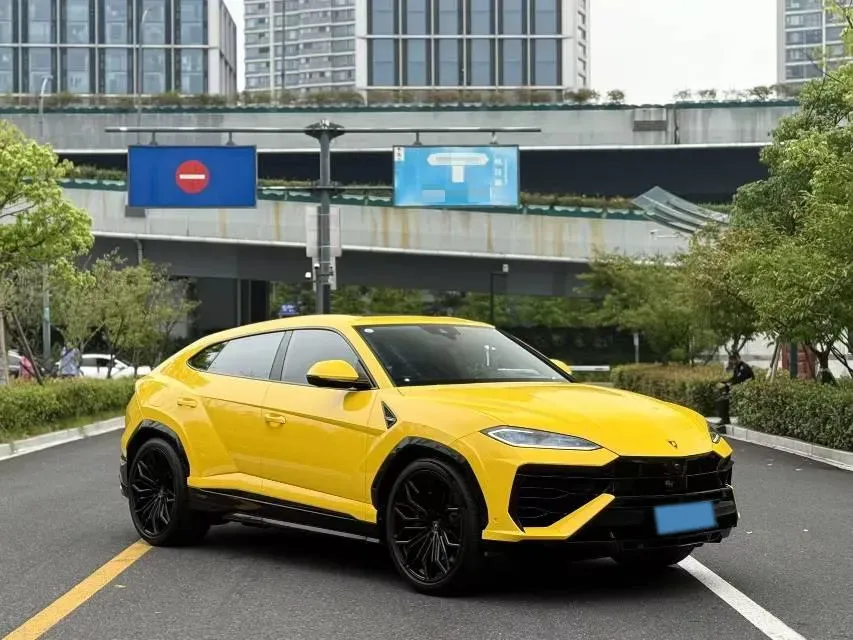 2025 Lamborghini Urus SE 4.0T 620HP V8 8AT PHEV,autocango,china used car exporter,china ev exporter,chinese used car exporter,chinese used ev exporter