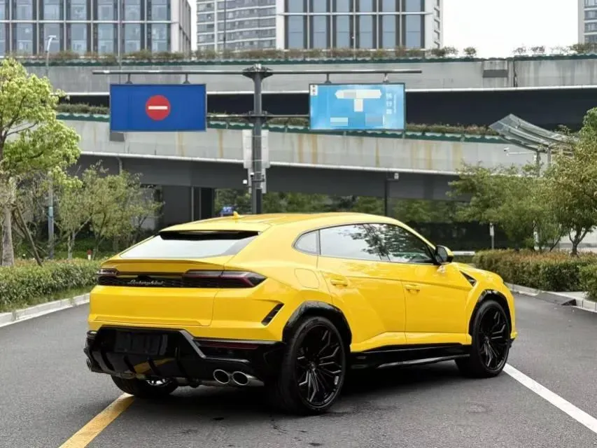 2025 Lamborghini Urus SE 4.0T 620HP V8 8AT PHEV,autocango,china used car exporter,china ev exporter,chinese used car exporter,chinese used ev exporter