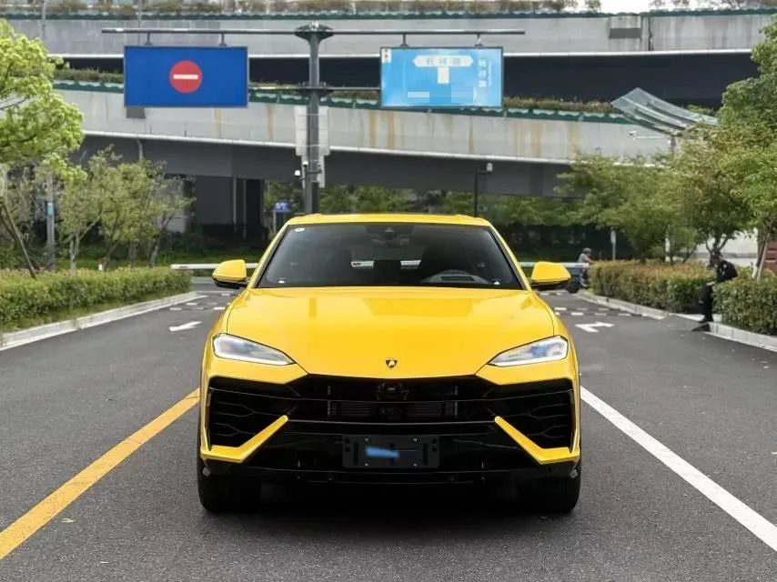 2025 Lamborghini Urus SE 4.0T 620HP V8 8AT PHEV,autocango,china used car exporter,china ev exporter,chinese used car exporter,chinese used ev exporter