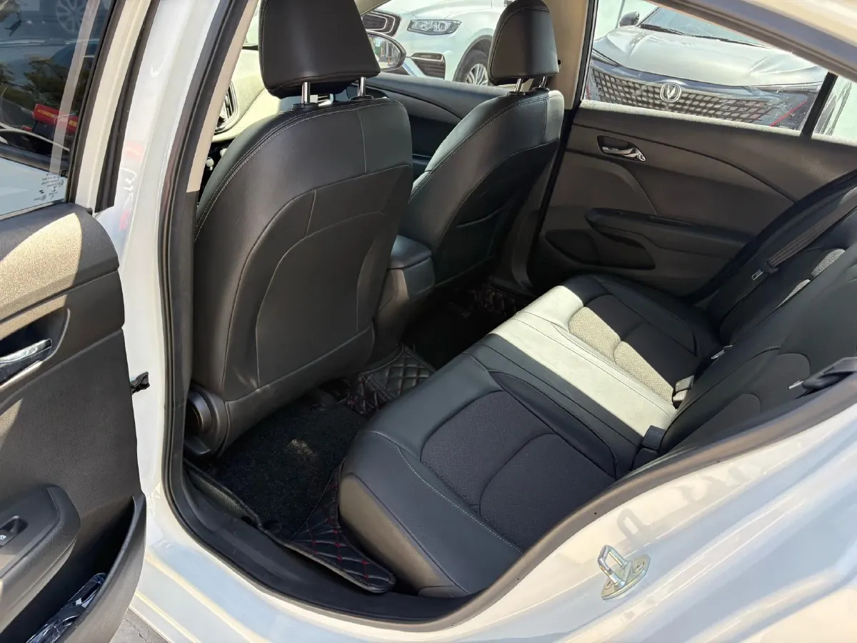 2019 Chevrolet Cavalier 1.5L 113HP L4 6AT,autocango,china used car exporter,china ev exporter,chinese used car exporter,chinese used ev exporter