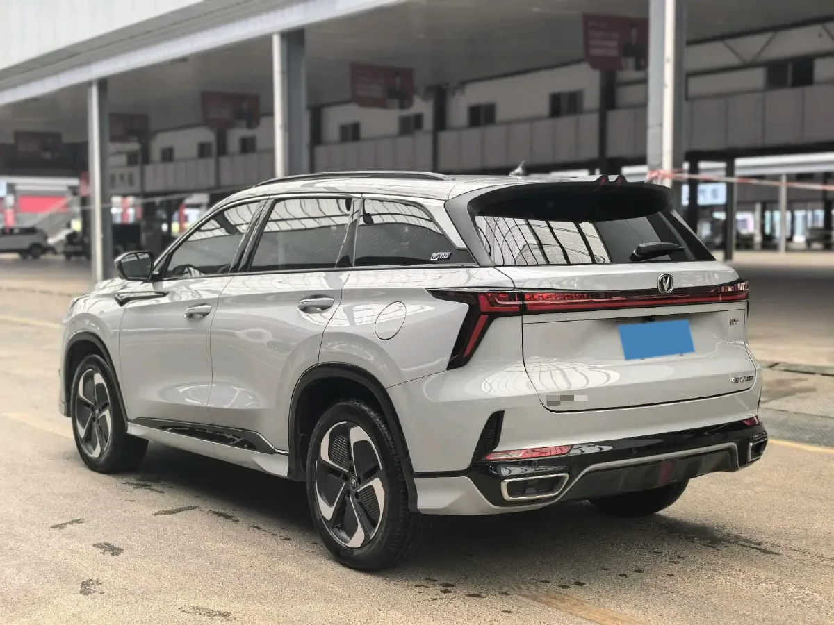 2023 ChangAn CS75 Plus iDD 1.5T 170HP L4 6TCT PHEV 28.39KWH,autocango,china used car exporter,china ev exporter,chinese used car exporter,chinese used ev exporter