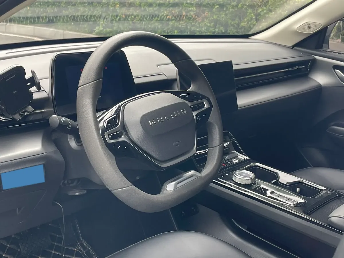 2024 WuLing E5 BEV 54.3KWH,autocango,china used car exporter,china ev exporter,chinese used car exporter,chinese used ev exporter