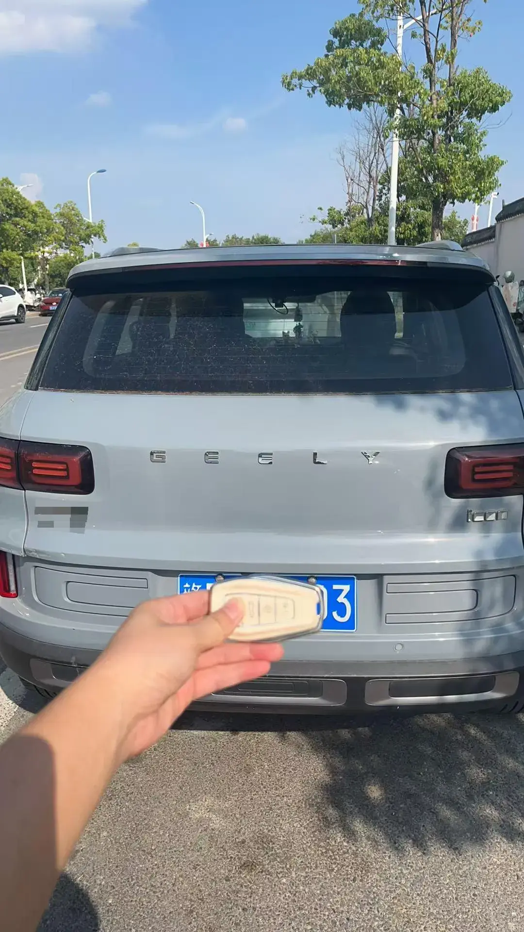 2020 GEELY ICON thumbnail 3