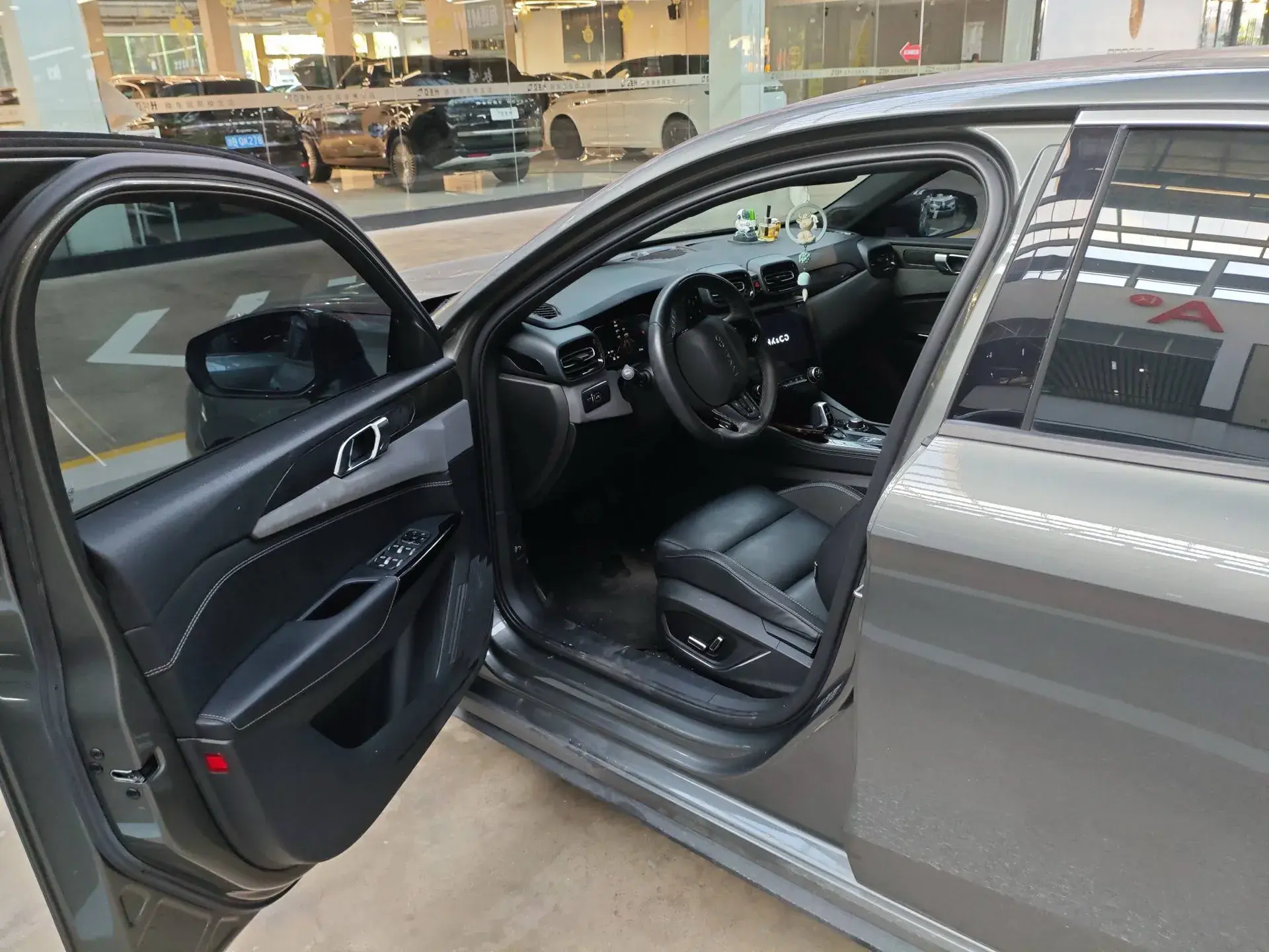 2021 LYNK&CO 03 thumbnail 2