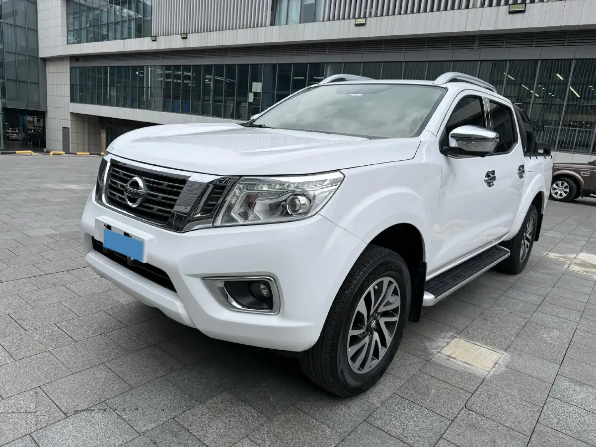 2021 Nissan Navara 2.5L 190HP L4 7AT