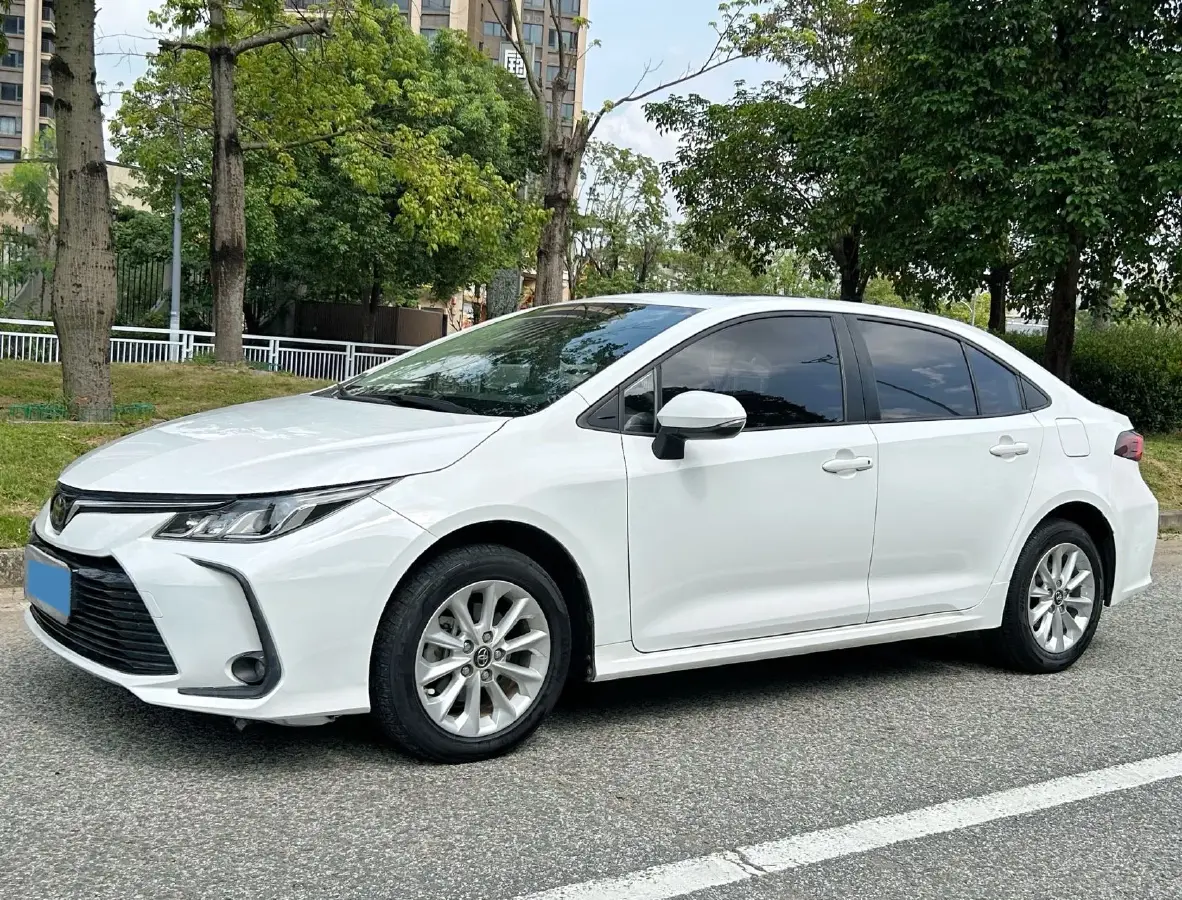 2021 Toyota Corolla 1.2T 116HP L4 CVT