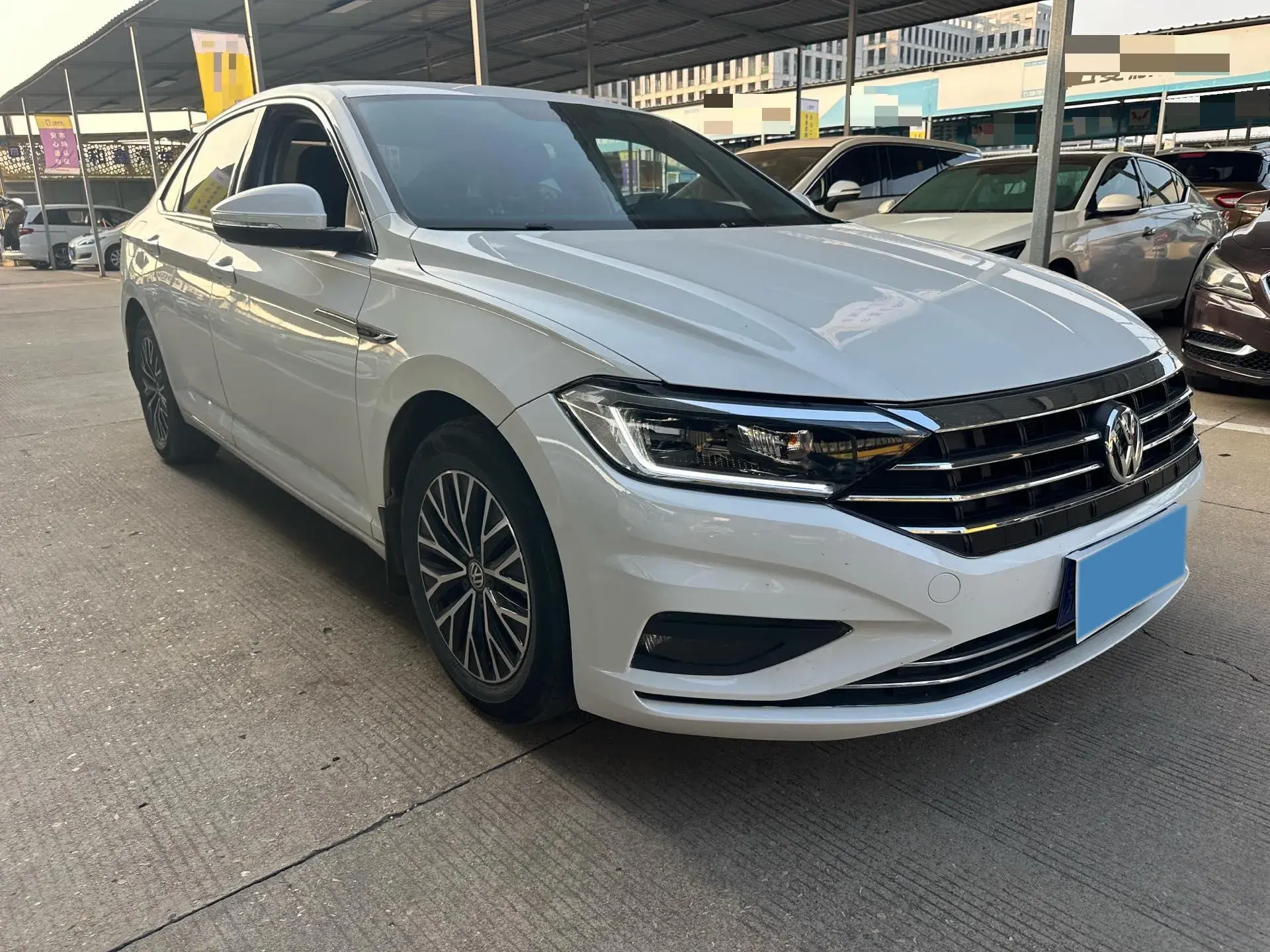 2021 VOLKSWAGEN SAGITAR thumbnail 3