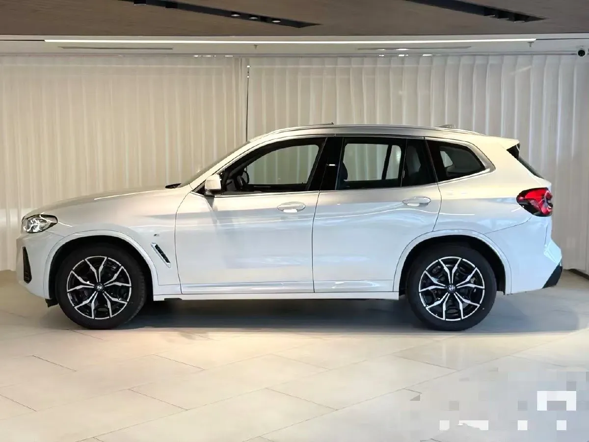 2022 BMW X3 2.0T 184HP L4 8AT,autocango,china used car exporter,china ev exporter,chinese used car exporter,chinese used ev exporter
