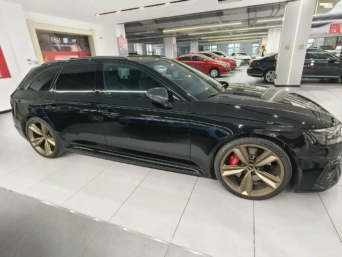 2021 Audi RS 4 2.9T 450HP V6 8AT,autocango,china used car exporter,china ev exporter,chinese used car exporter,chinese used ev exporter