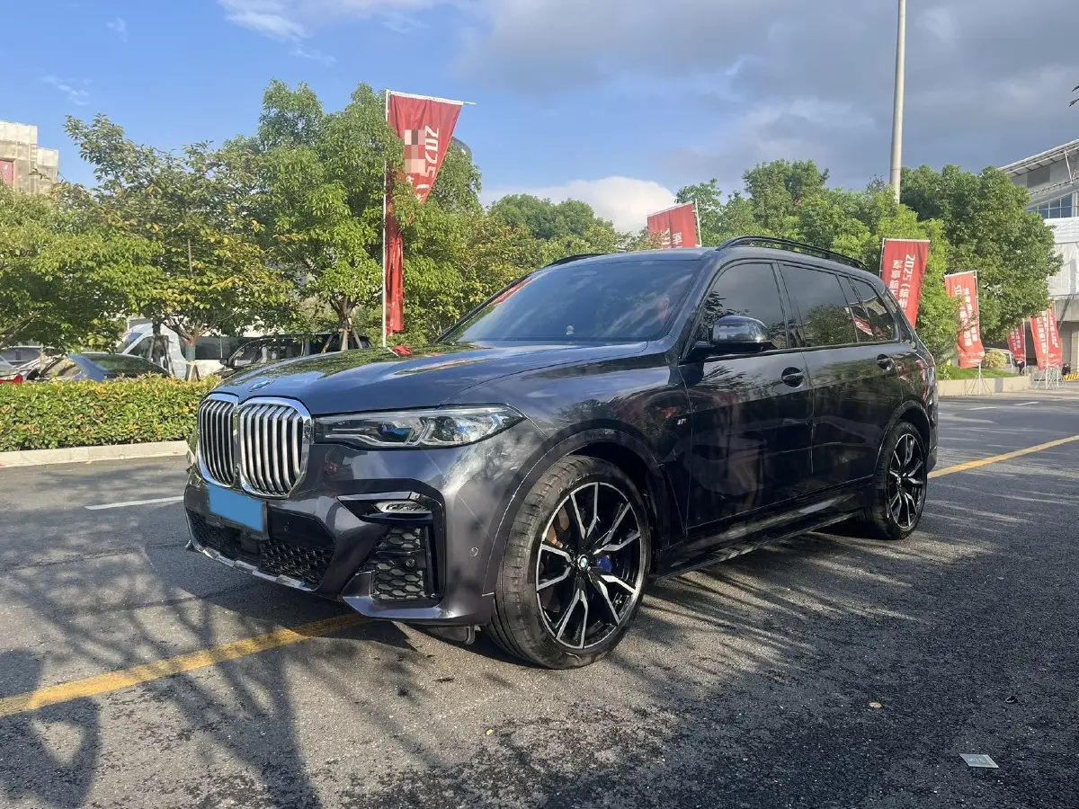 2019 BMW X7 3.0T 340HP L6 8AT