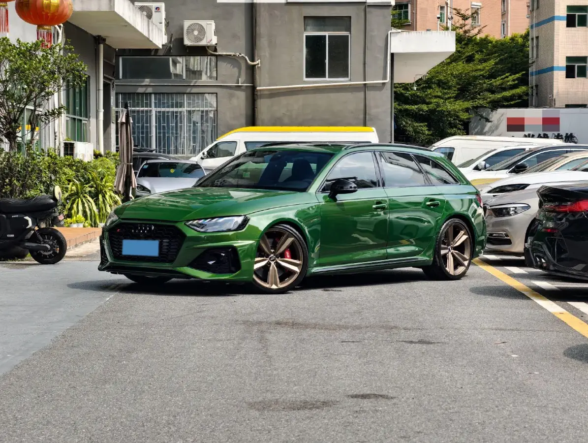 2021 Audi RS 4 2.9T 450HP V6 8AT