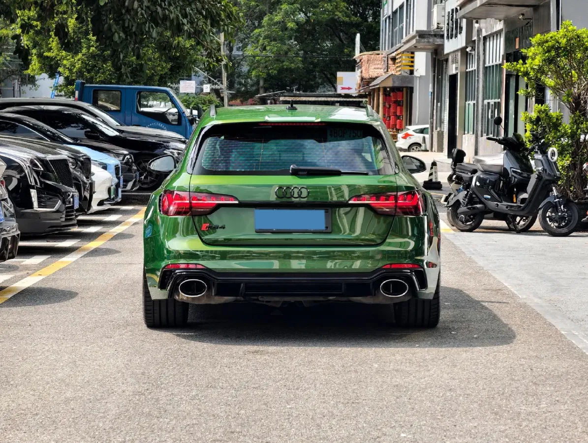 2021 Audi RS 4 2.9T 450HP V6 8AT,autocango,china used car exporter,china ev exporter,chinese used car exporter,chinese used ev exporter
