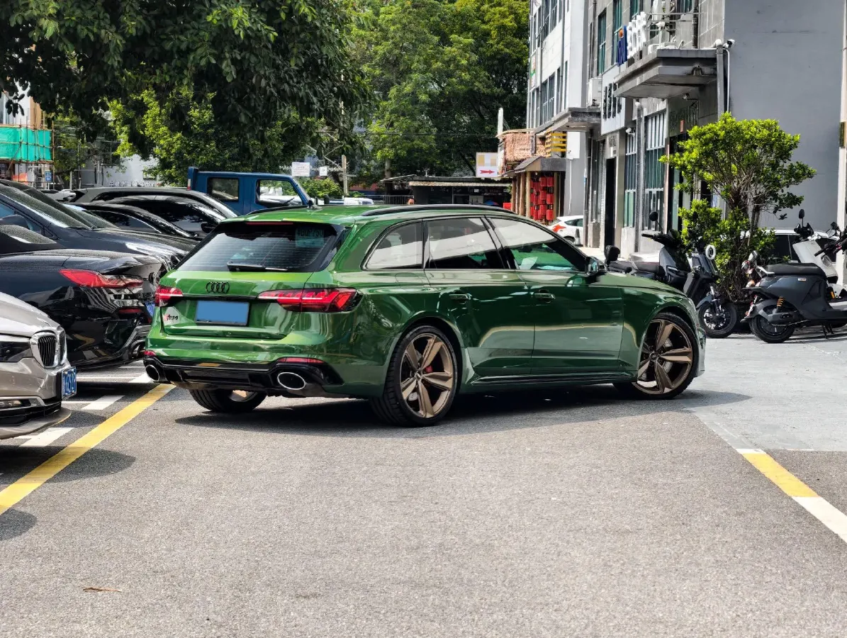2021 Audi RS 4 2.9T 450HP V6 8AT,autocango,china used car exporter,china ev exporter,chinese used car exporter,chinese used ev exporter