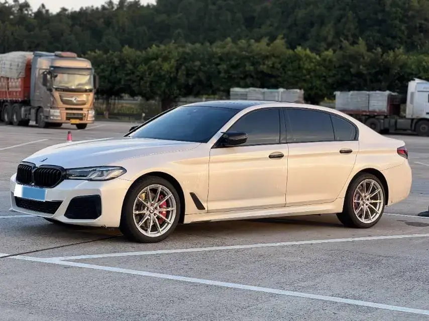 2021 BMW 5 Series 2.0T 252HP L4 8AT