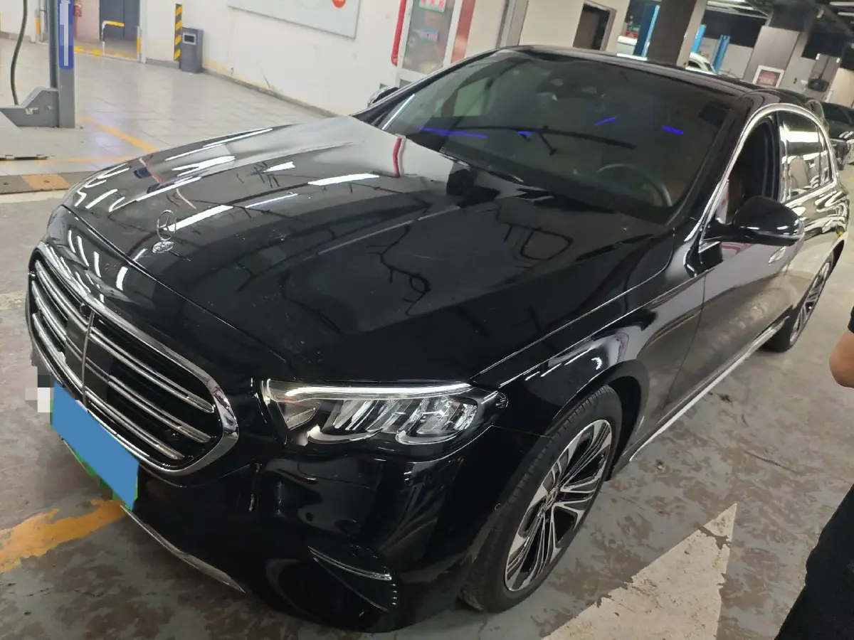 2024 Mercedes-Benz E Class 2.0T 204HP L4 9AT PHEV 25.4KWH