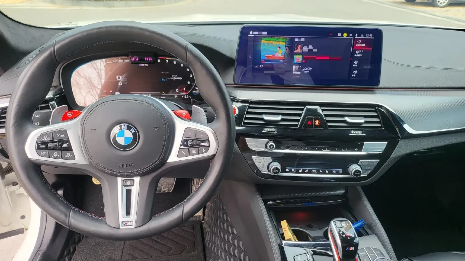 2021 BMW M5 4.4T 600HP V8 8AT,autocango,china used car exporter,china ev exporter,chinese used car exporter,chinese used ev exporter