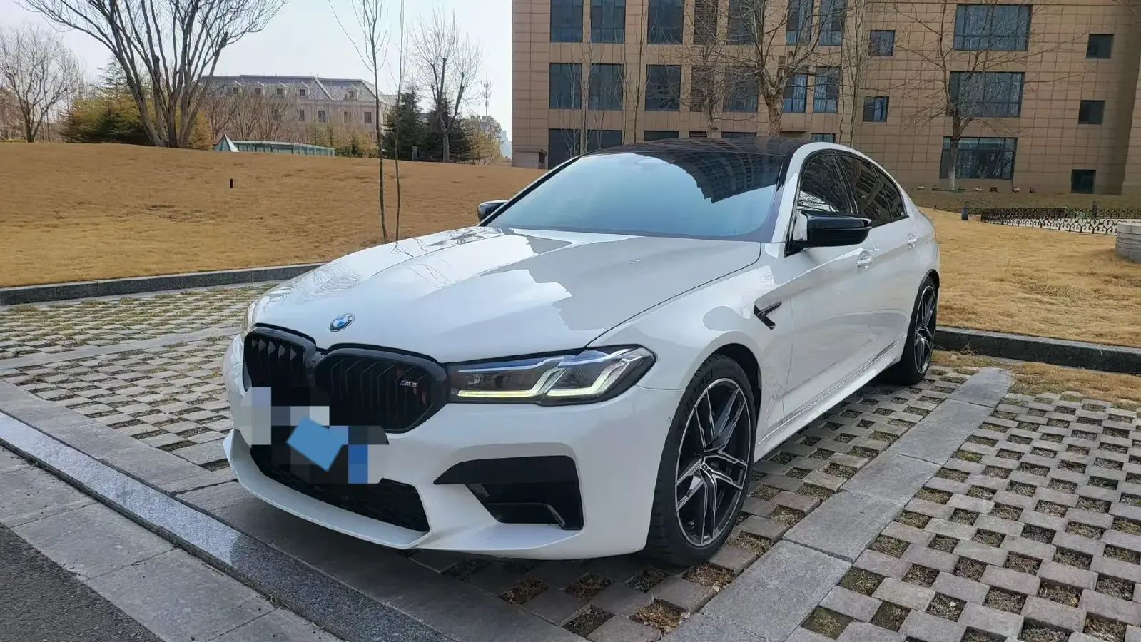 2021 BMW M5 4.4T 600HP V8 8AT