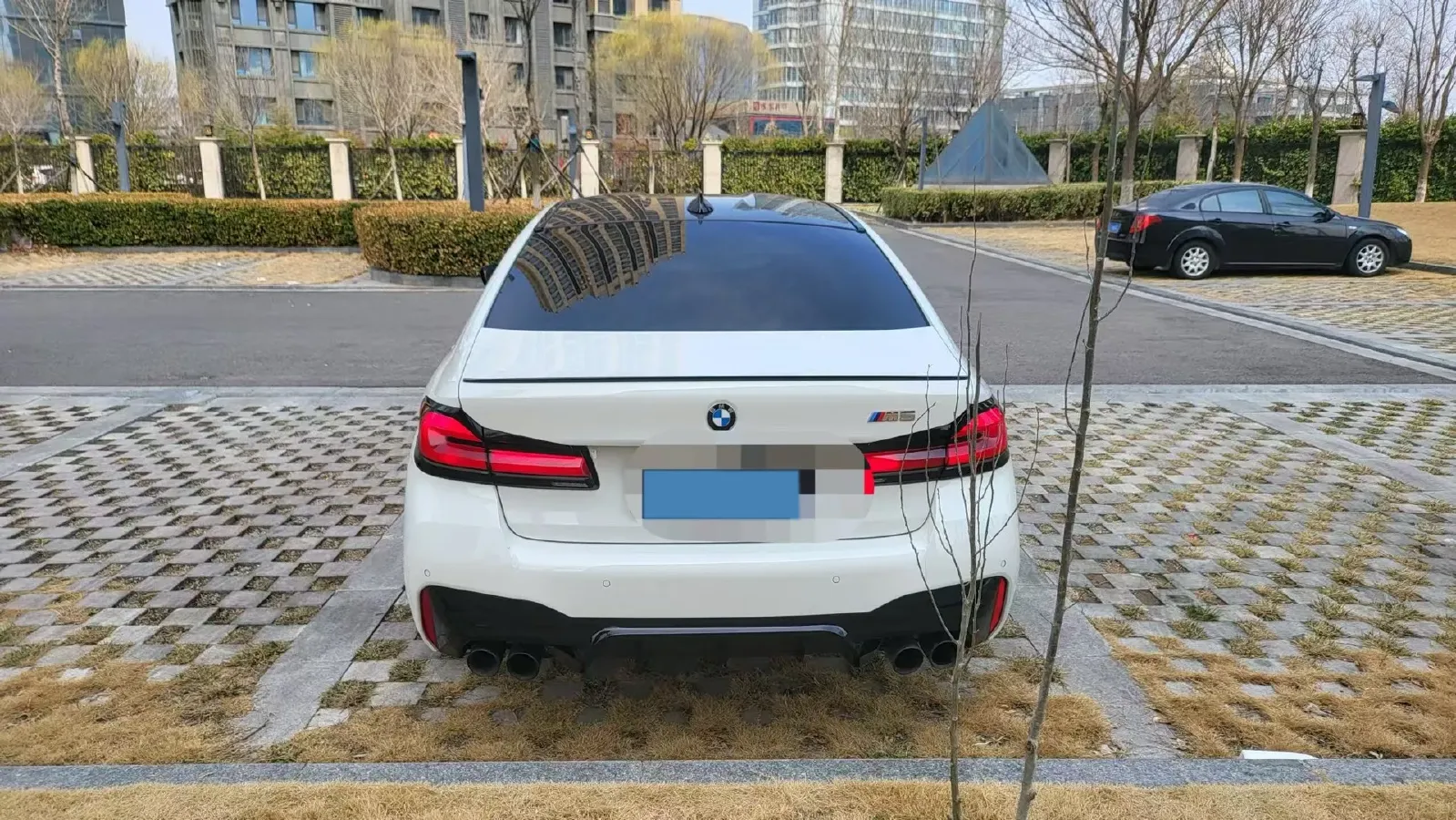 2021 BMW M5 4.4T 600HP V8 8AT,autocango,china used car exporter,china ev exporter,chinese used car exporter,chinese used ev exporter