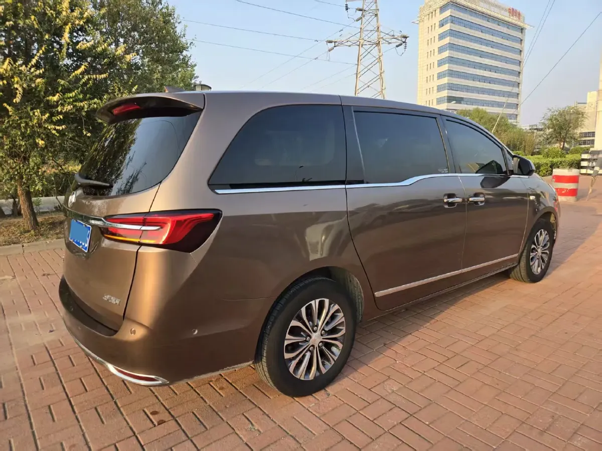 2021 Buick GL8 2.0T 237HP L4 9AT,autocango,china used car exporter,china ev exporter,chinese used car exporter,chinese used ev exporter