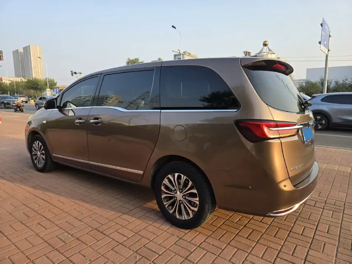 2021 Buick GL8 2.0T 237HP L4 9AT,autocango,china used car exporter,china ev exporter,chinese used car exporter,chinese used ev exporter