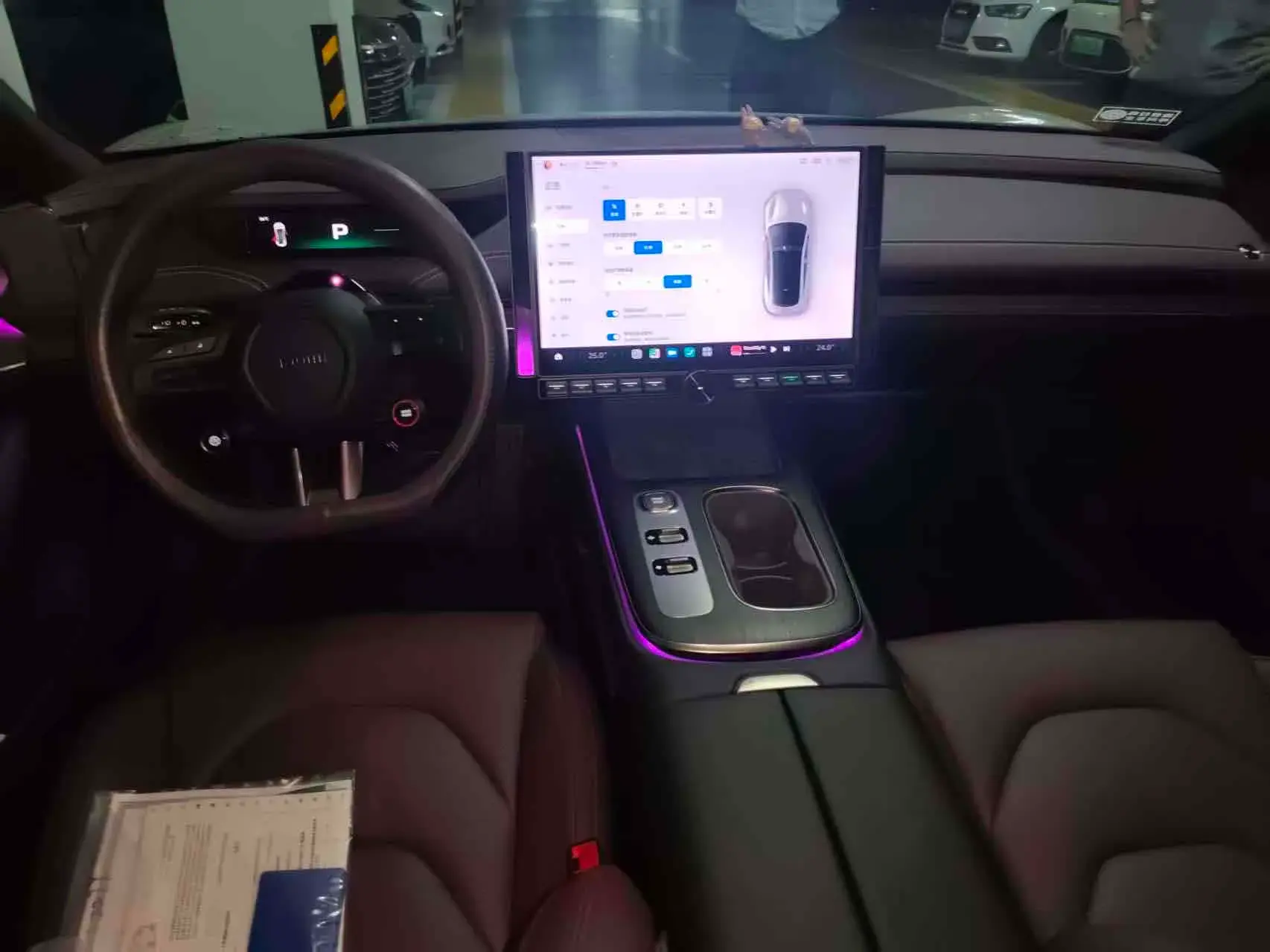 2024 MI SU7 thumbnail 2