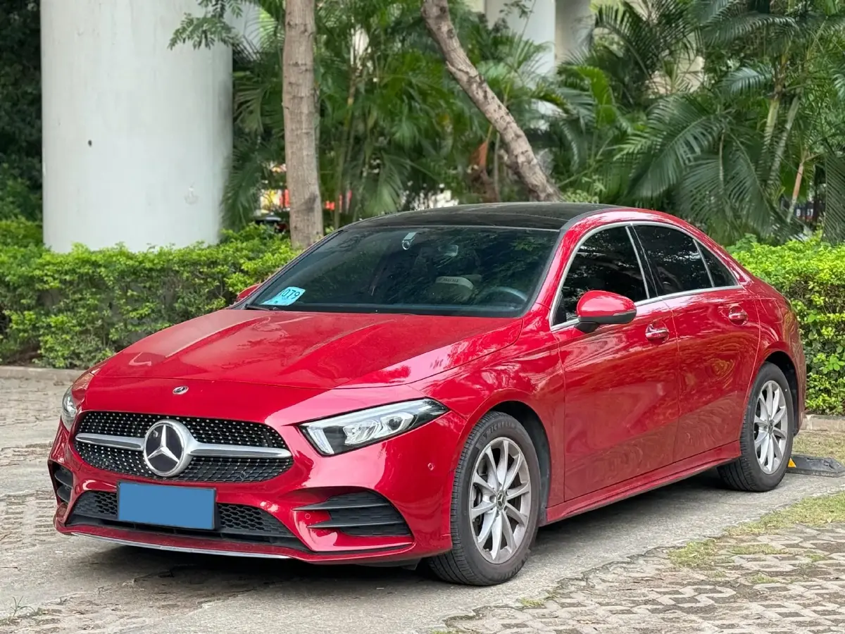 2021 Mercedes-Benz A Class 1.3T 163HP L4 7DCT