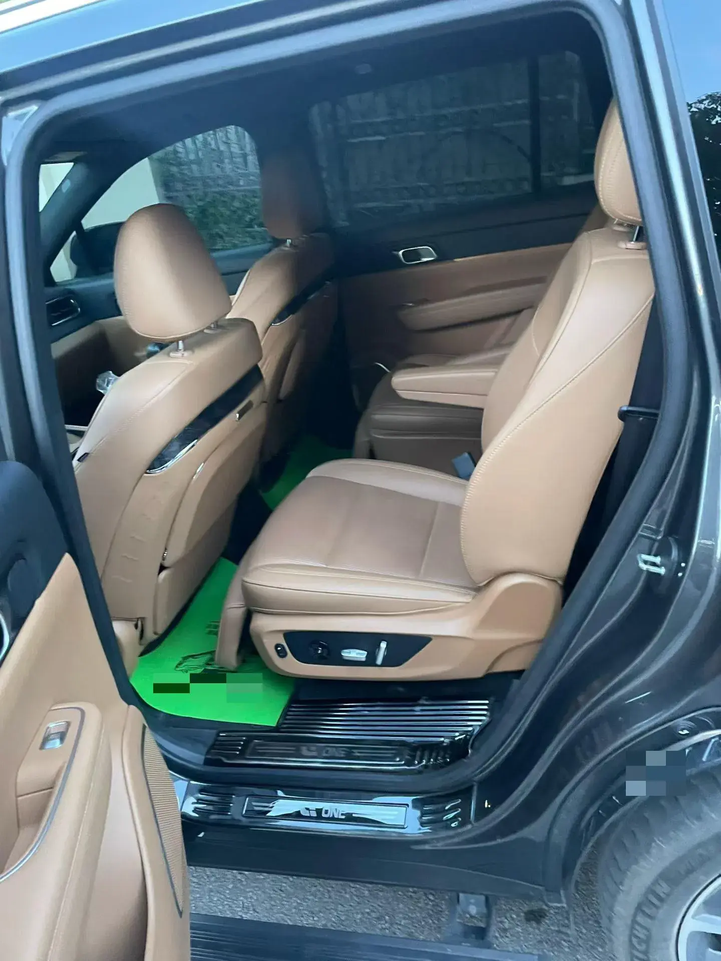 2021 LI ONE thumbnail 3