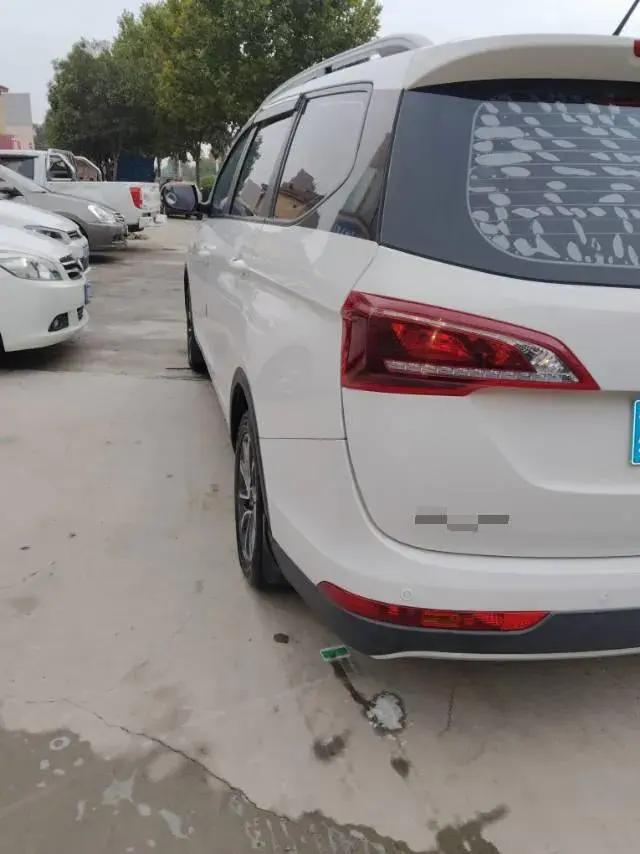2019 BAOJUN 730 thumbnail 3