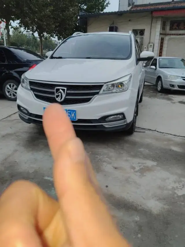 2019 BAOJUN 730 view 1