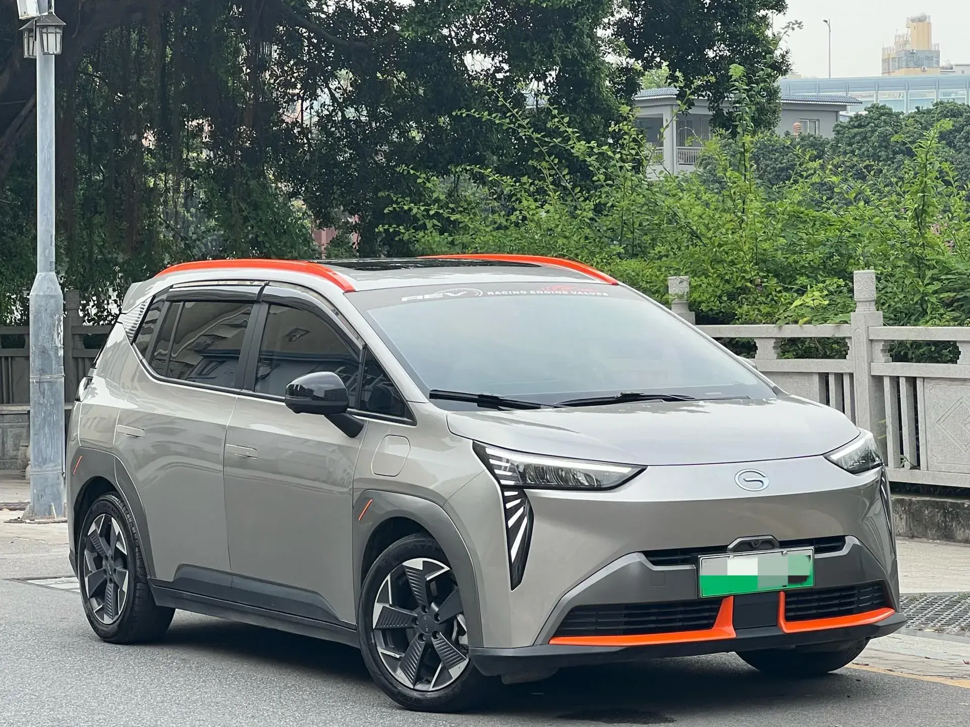 2022 AION Y thumbnail 3