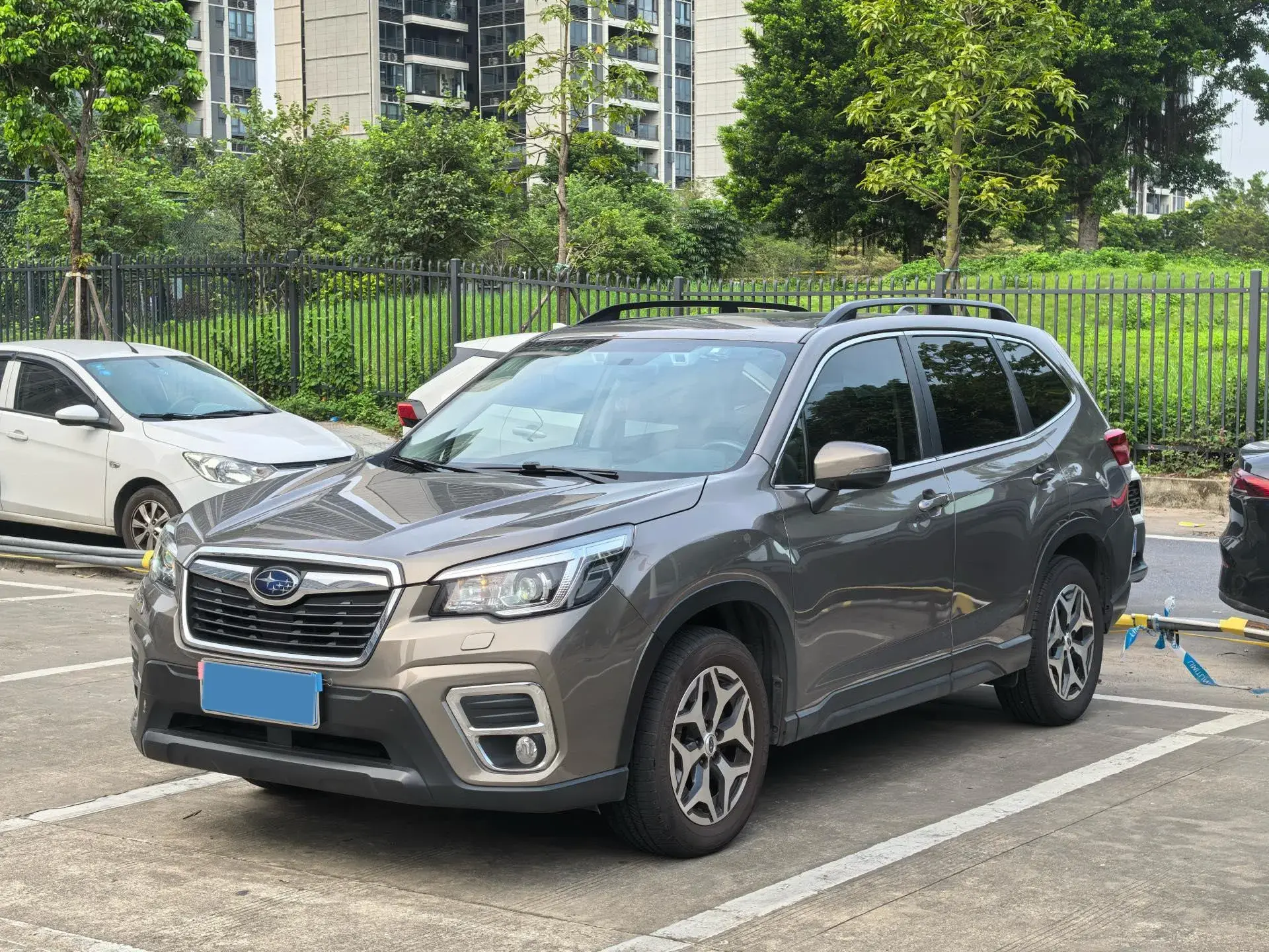 2021 SUBARU FORESTER view 1