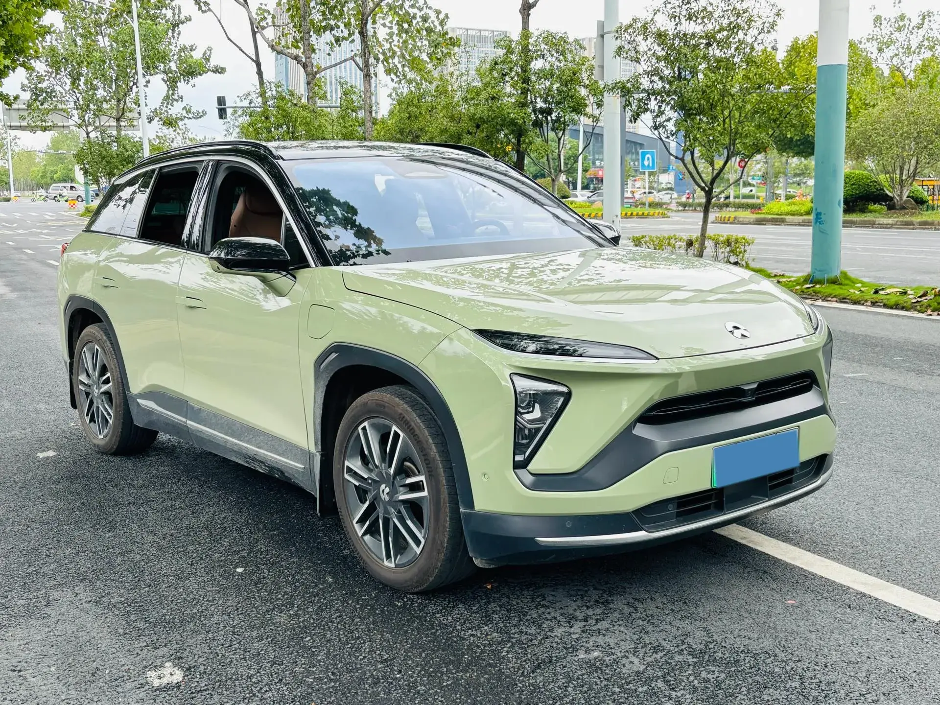 2019 NIO ES6 thumbnail 2