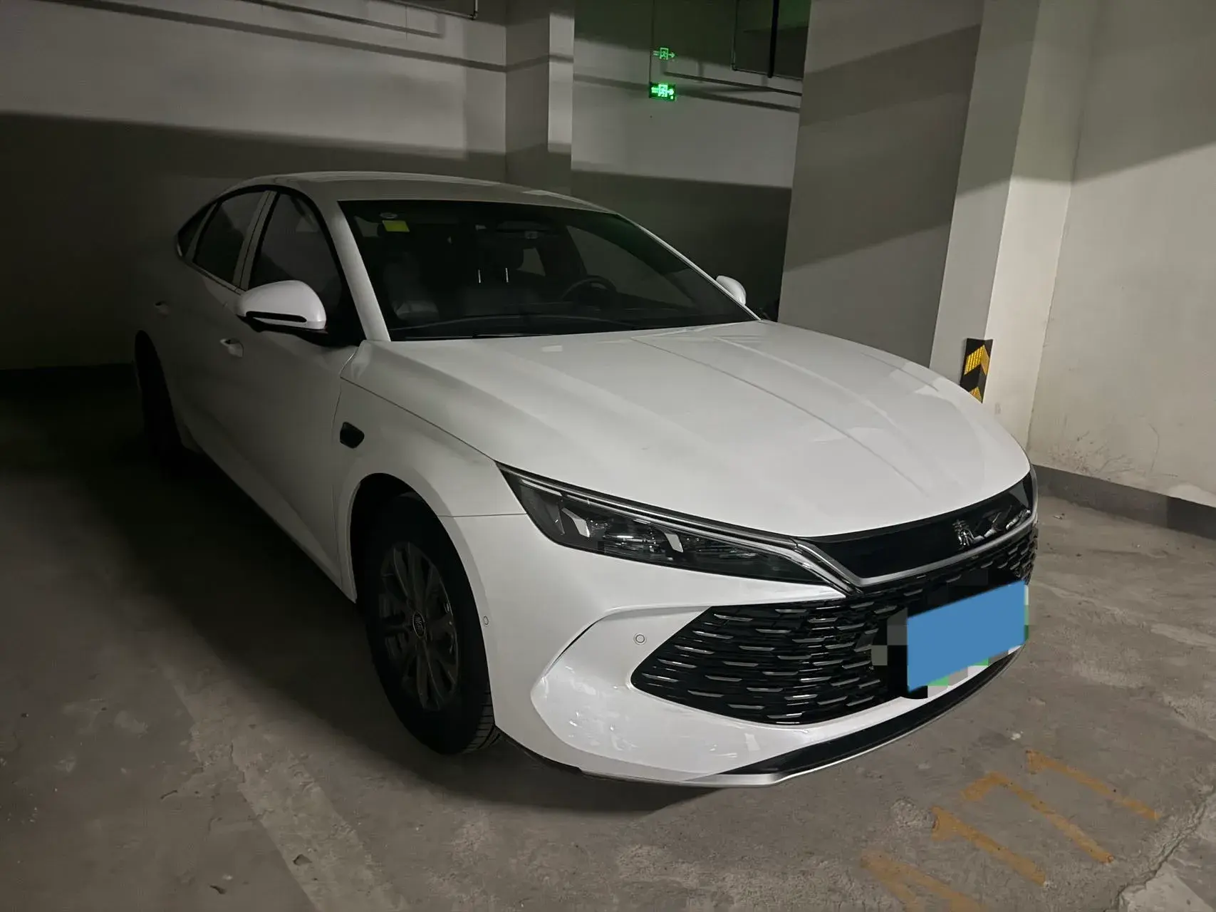 2025 BYD QINL thumbnail 3