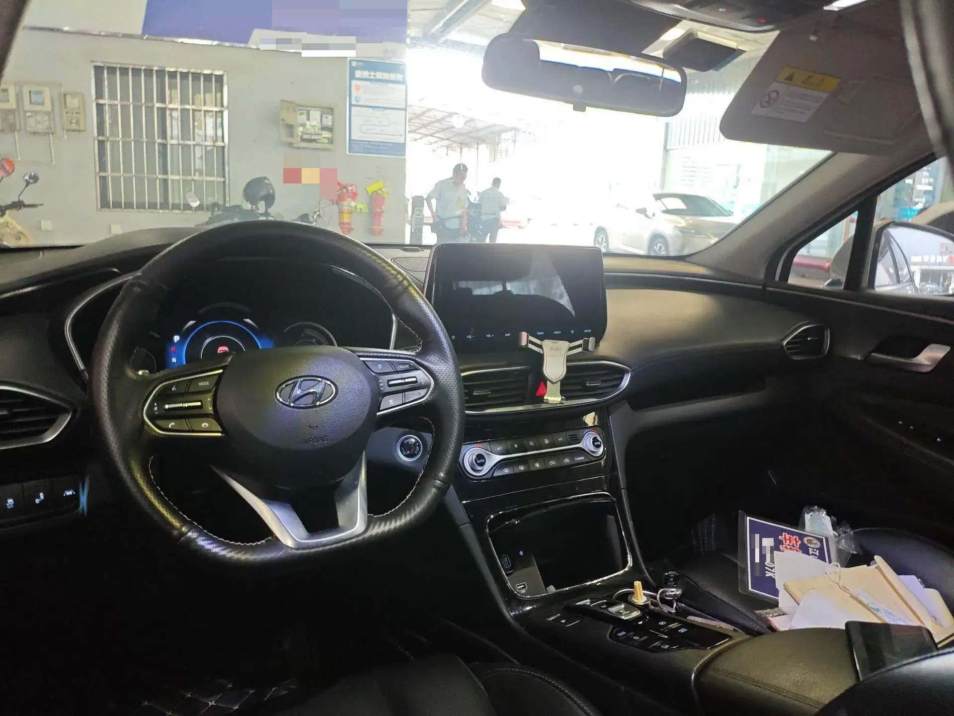 2019 HYUNDAI SANTAFE thumbnail 2