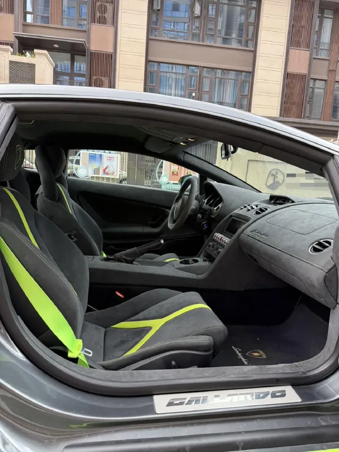 2011 Lamborghini Gallardo 5.2L 560HP V10 6AMT,autocango,china used car exporter,china ev exporter,chinese used car exporter,chinese used ev exporter