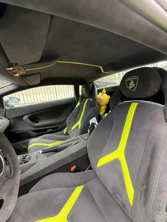 2011 Lamborghini Gallardo 5.2L 560HP V10 6AMT,autocango,china used car exporter,china ev exporter,chinese used car exporter,chinese used ev exporter