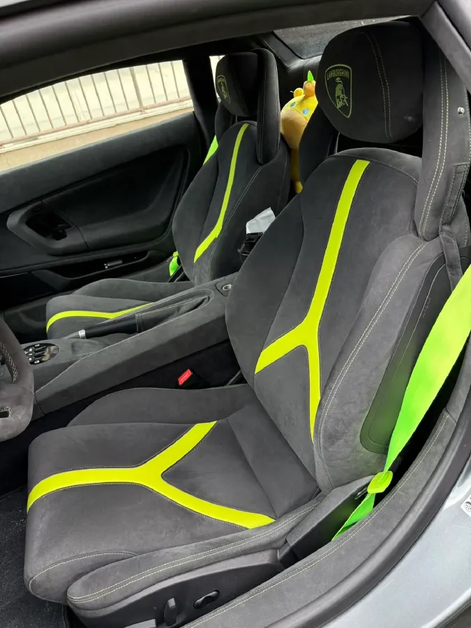 2011 Lamborghini Gallardo 5.2L 560HP V10 6AMT,autocango,china used car exporter,china ev exporter,chinese used car exporter,chinese used ev exporter