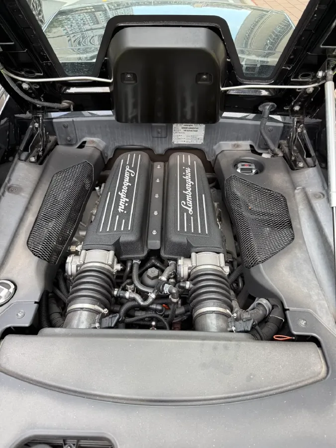 2011 Lamborghini Gallardo 5.2L 560HP V10 6AMT,autocango,china used car exporter,china ev exporter,chinese used car exporter,chinese used ev exporter