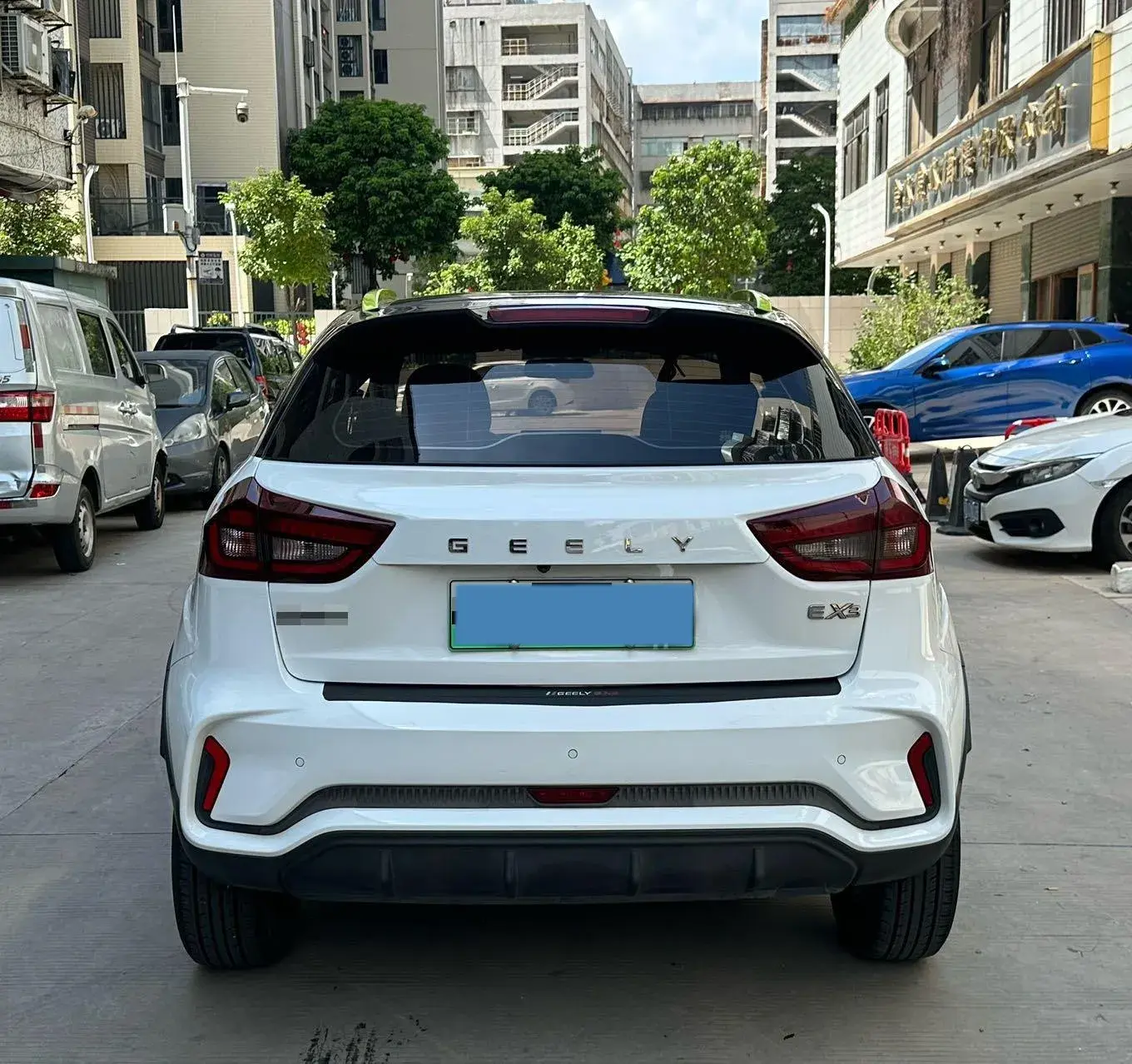 2021 GEOMETRY EX3 thumbnail 4