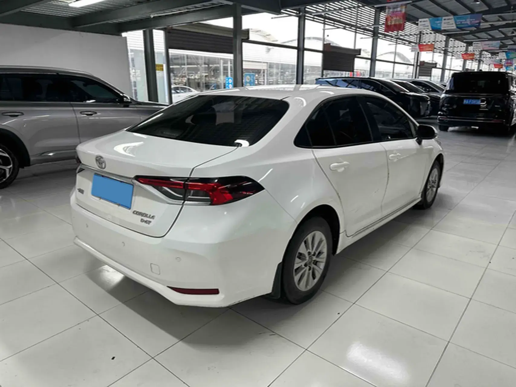 2021 TOYOTA COROLLA thumbnail 3