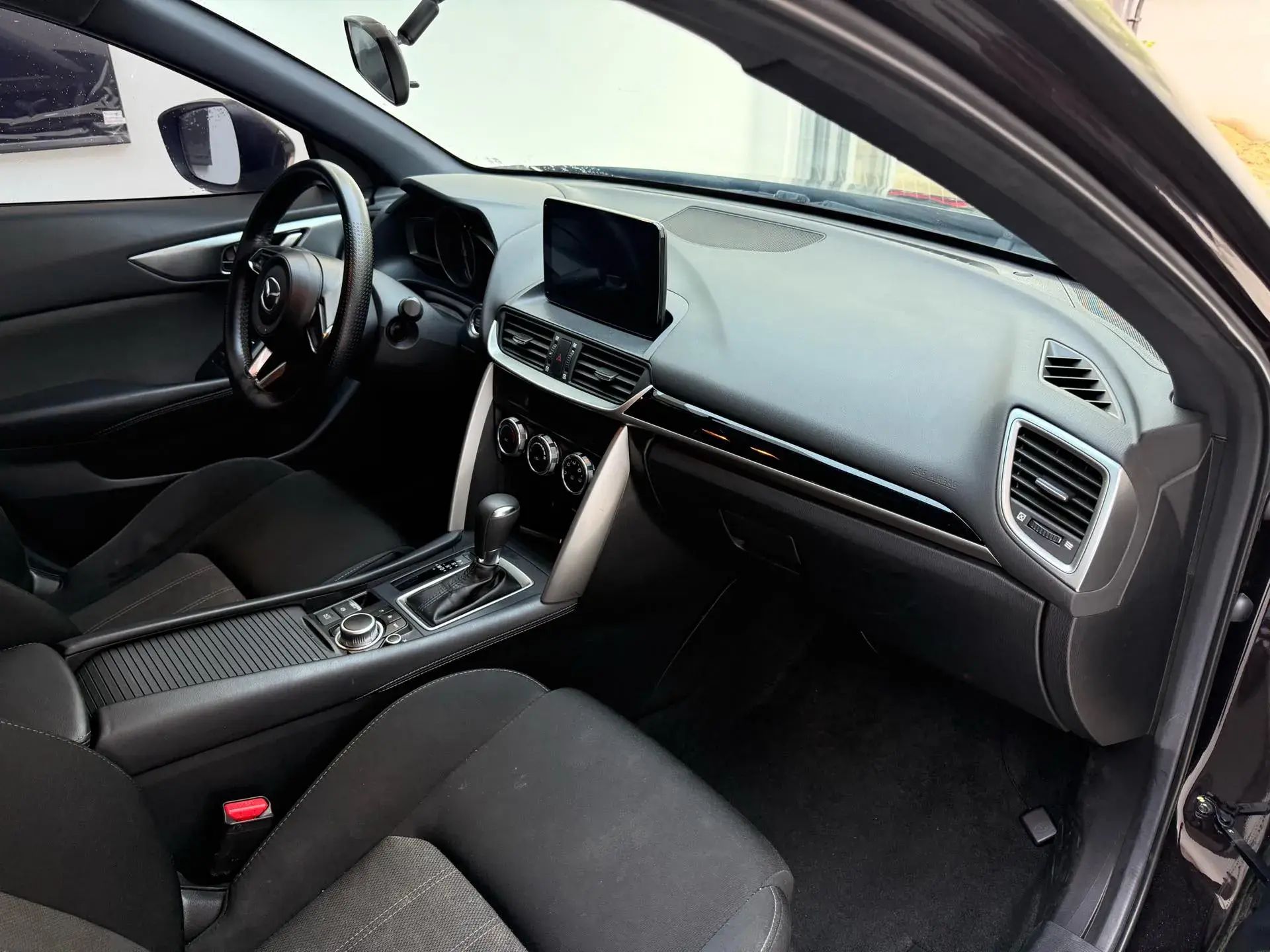 2018 MAZDA CX-4 thumbnail 4