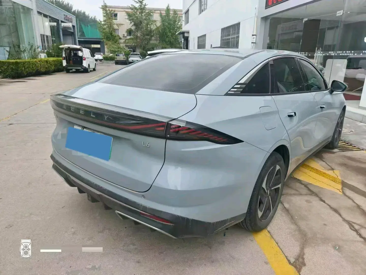 2024 GEELY GALAXY thumbnail 3